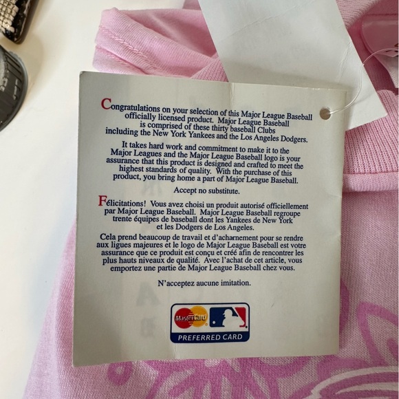 Toronto Blue Jays t shirt autographed by Gene Tenace and Nick Leyva - Picture 13 of 14